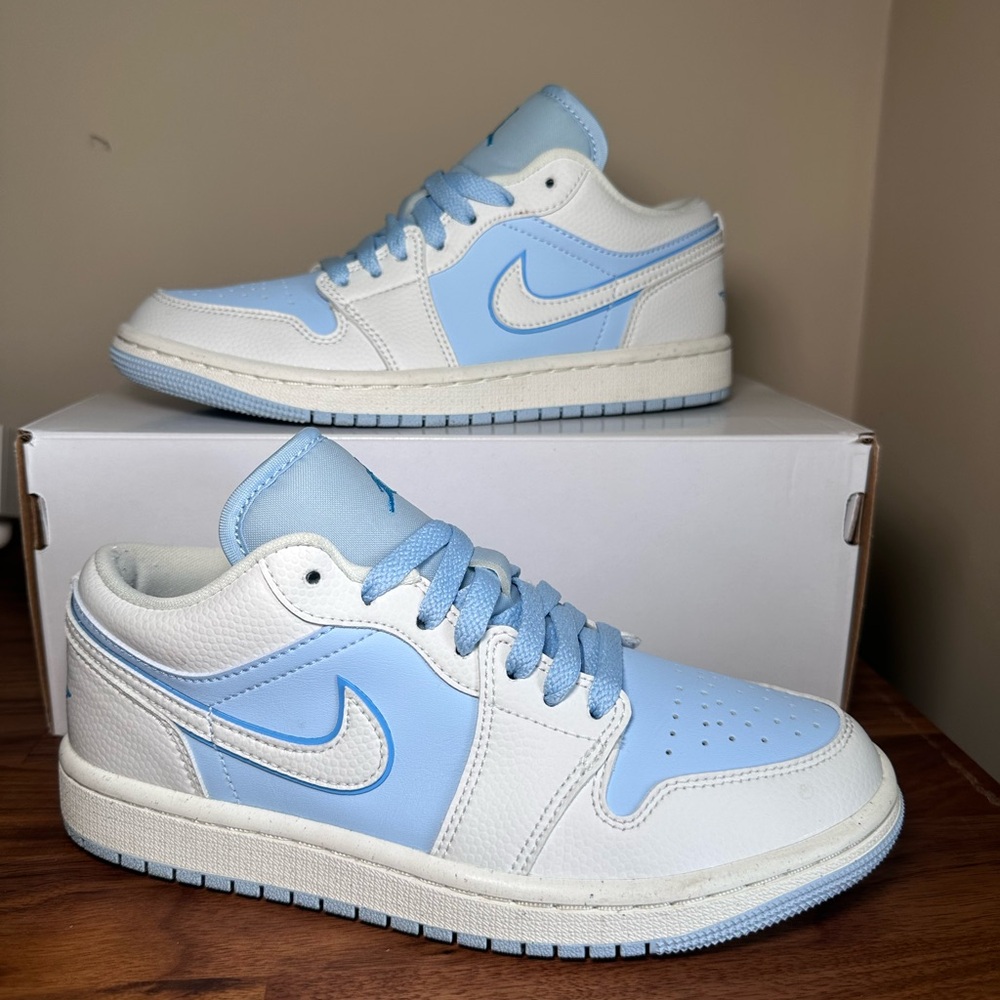Women’s Air Jordan 1 Low Ice Blue